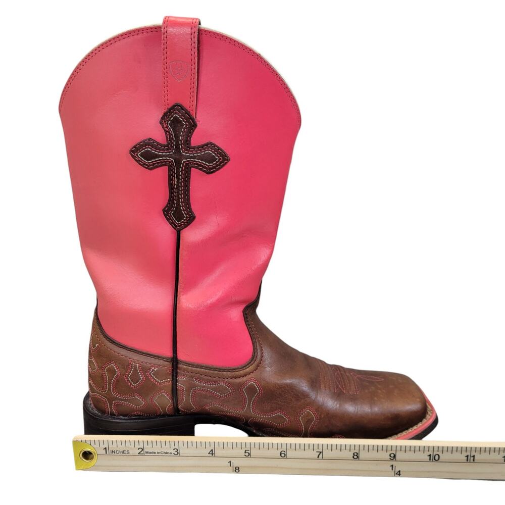 Ariat Brown Heeled Boots with Western Flair - Picture 11 of 13